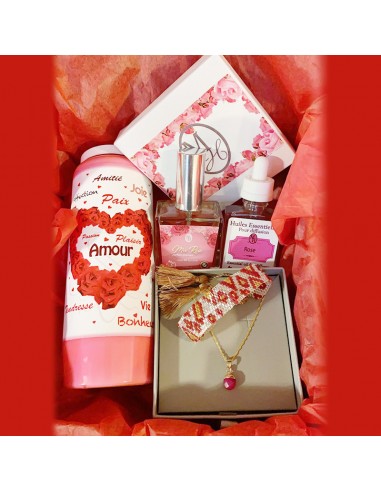 Cesta de regalo rosa para San Valentín