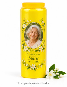 Vela de novena amarilla al jazmín – personalizable con foto y texto